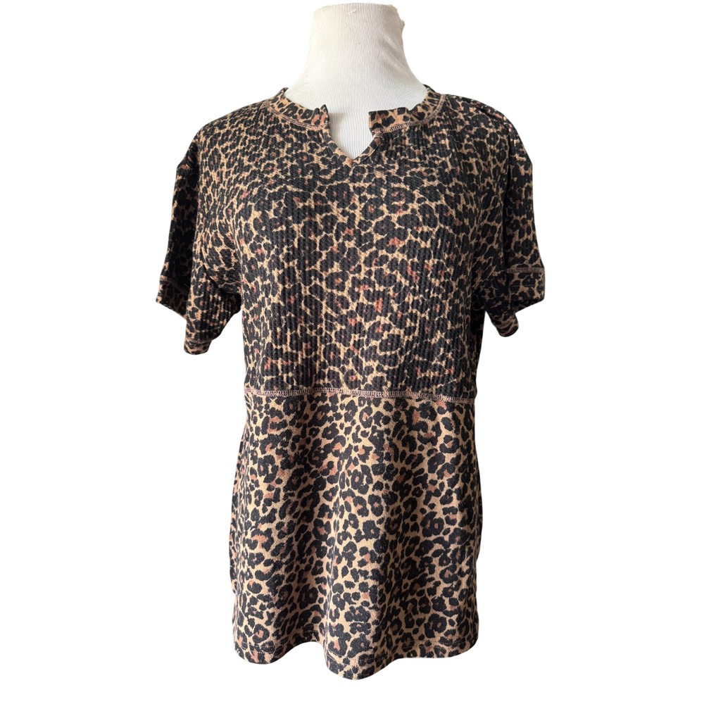 BKE Top Womens Small Leopard Print Brown Cotton Waffle Knit Short Sleeve Casual